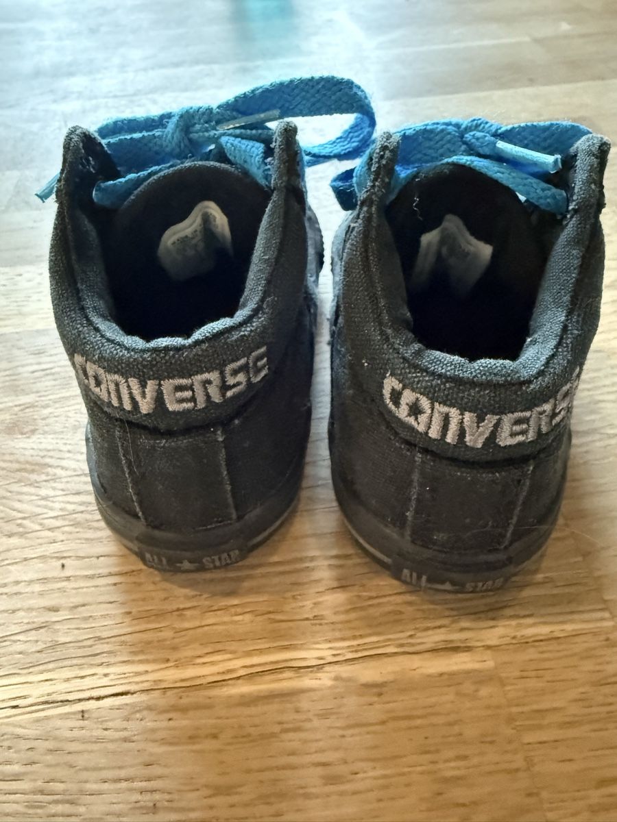Converse Scarpe da uomo: Converse All Stars, Grösse 22 – Usato da Hinteregg venduto da Jazz-C 1