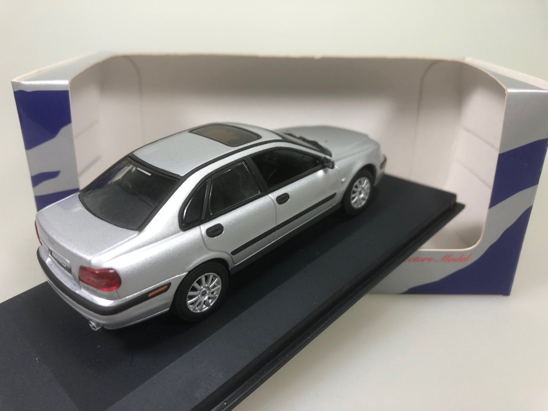Volvo Modellini d'auto: Volvo S40 - Minichamps - 1:43 – Usato da Widen venduto da Himan 1