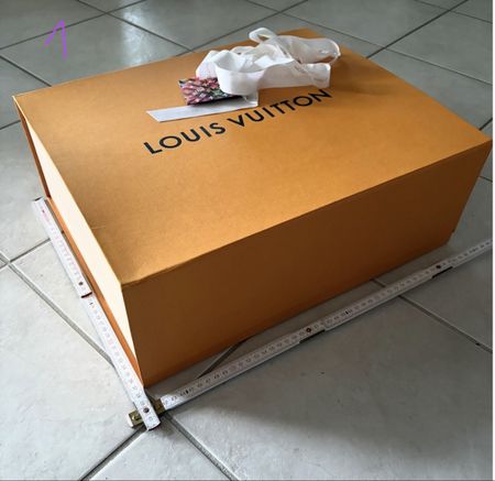 Grosse Louis Vuitton Schachtel Box