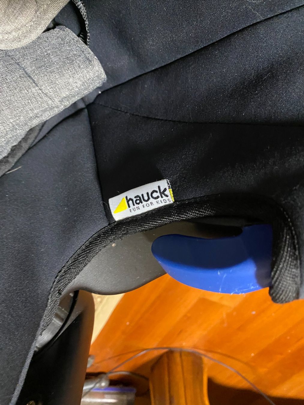 Seggiolini per auto: Hauck Maxi Cosi – Usato da Luzern venduto da asia2001 2