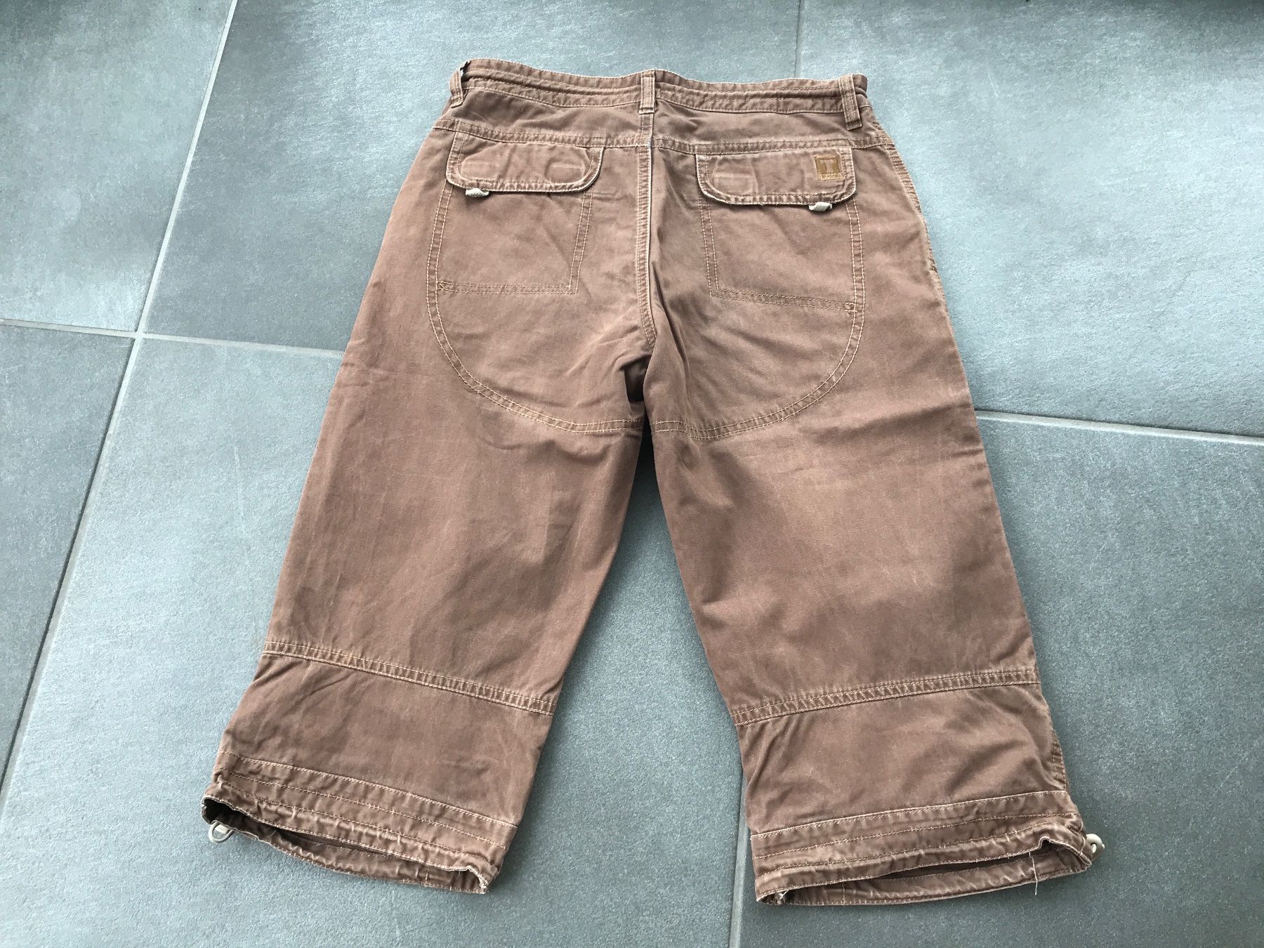 Pantaloni: 3/4 Hose – Usato da Zuzwil BE venduto da feluna3 1
