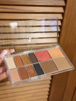 Palette fard paupières et poudre visage tout-en-un