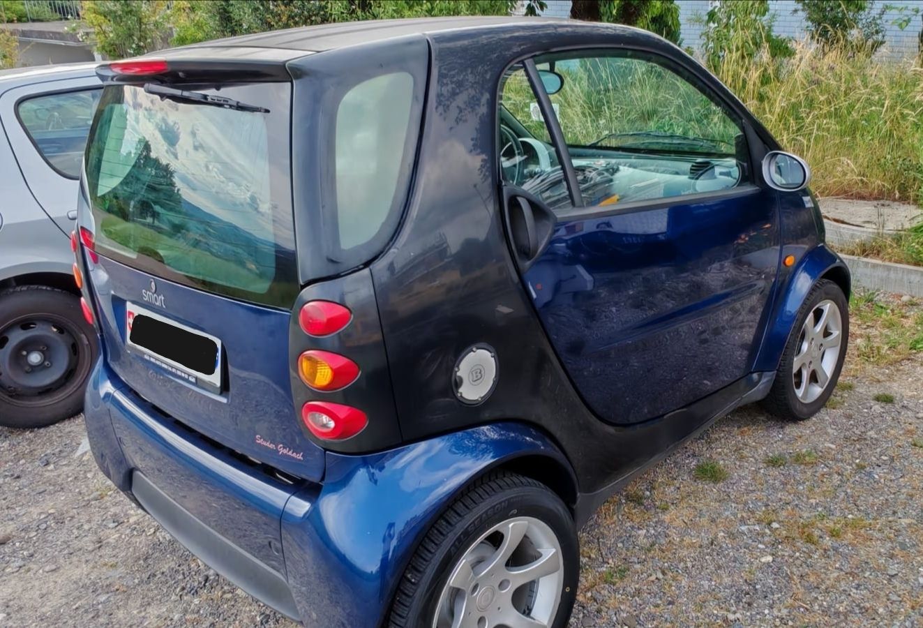 Smart Automobili: Smart Fortwo Pure (2003) – Usato da Bellikon venduto da jul_6qft 1