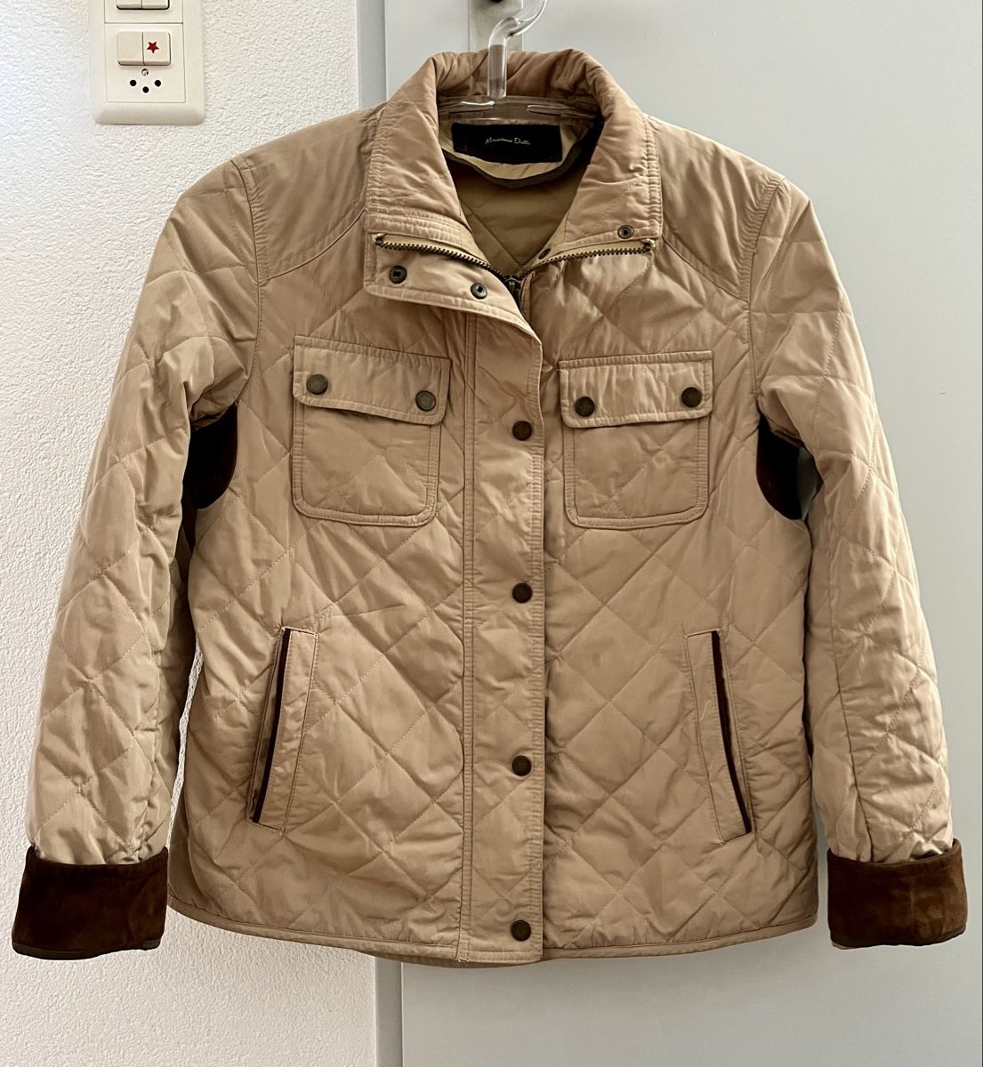 Massimo Dutti Giacche: Steppjacke Massimo Dutti beige Grösse M / 38 – Usato da Ittigen venduto da franzis6