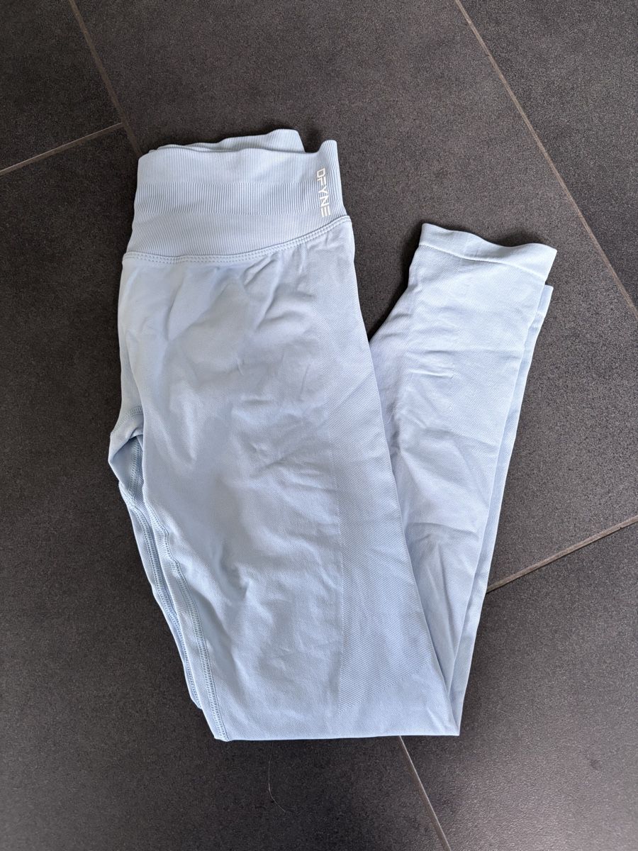 DFYNE Leggings: Dfyne impact Leggins, hellblau, Gr. M – Neuf (Voir description) à Seuzach par len_6mrv