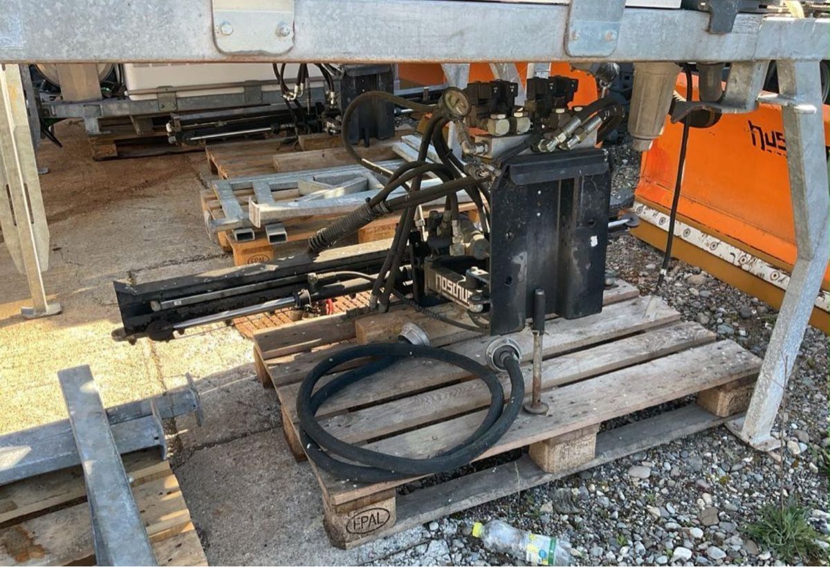 Boschung Schneeräumung: Boschung Pony – Gebraucht aus Pont de la morge von har_fvl9 5