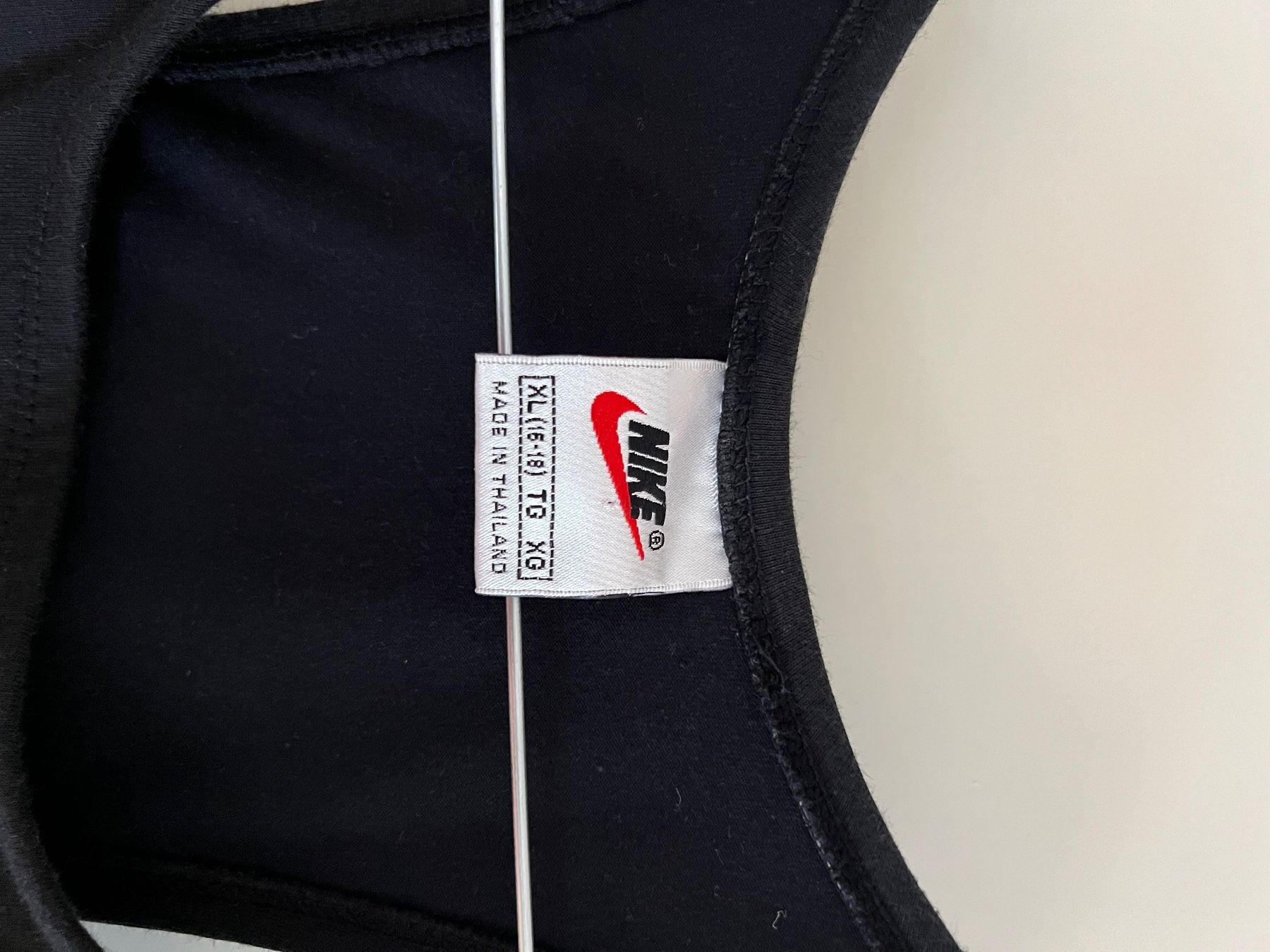 Nike Vestiti: Vintage Tenniskleid Nike – Usato da Basel venduto da Wasserstern9 2