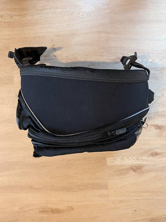 Topcase: Original Tankrucksack BMW R1200R 2007 – Usato da Leissigen venduto da sam_b6yd 2