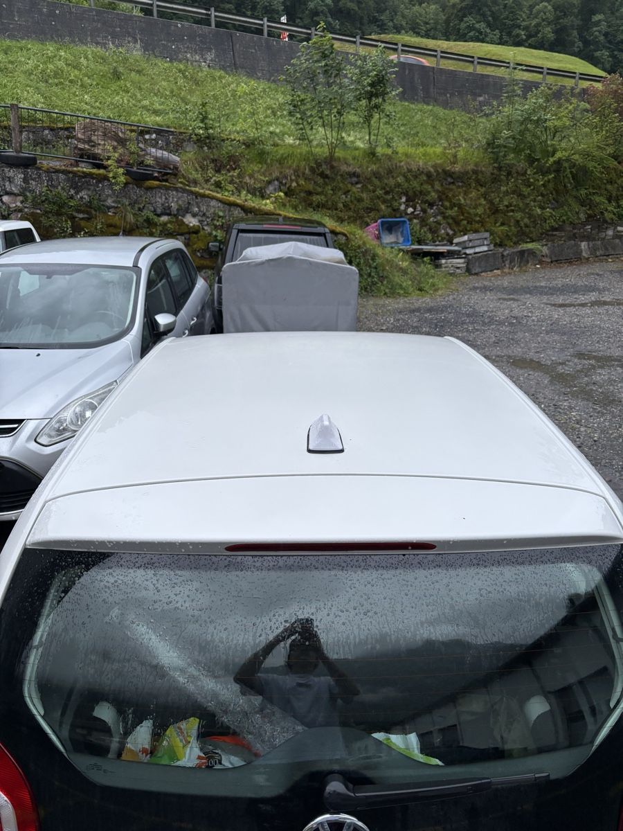 VW Autos: Vw Up 1.0 MPI Weiss 60Ps  – D'occasion à Betschwanden par Salemen 3