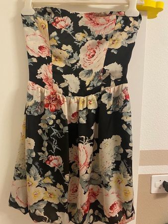 Kleid
