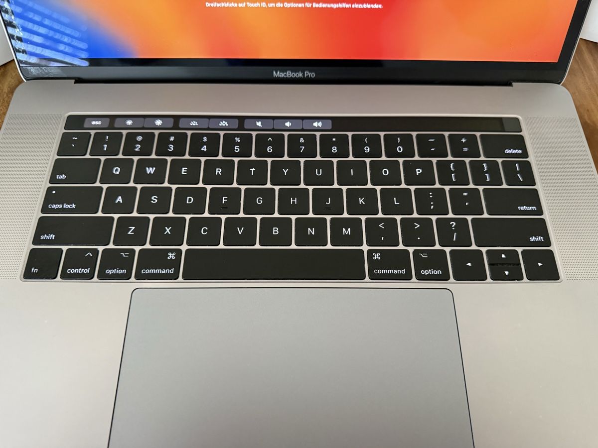 Apple Notebook: Apple Macbook Pro 15.4 2017 16 Gb 512 SSD Intel I7 – Usato da Schliern b. Köniz venduto da 505SR2.0 3
