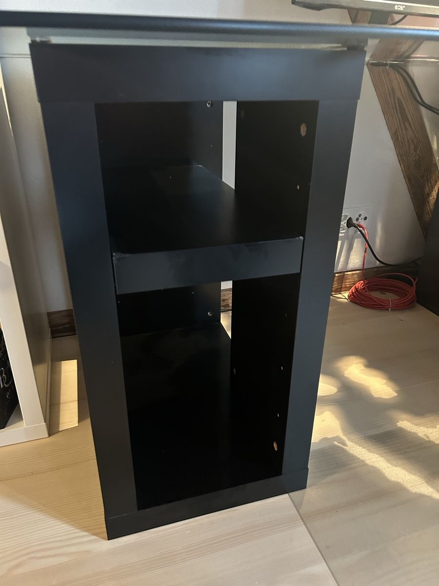 Ikea Scrivanie: Schreibtisch mit Glasplatte  – Usato da Küssnacht am Rigi venduto da gal_97dh 2