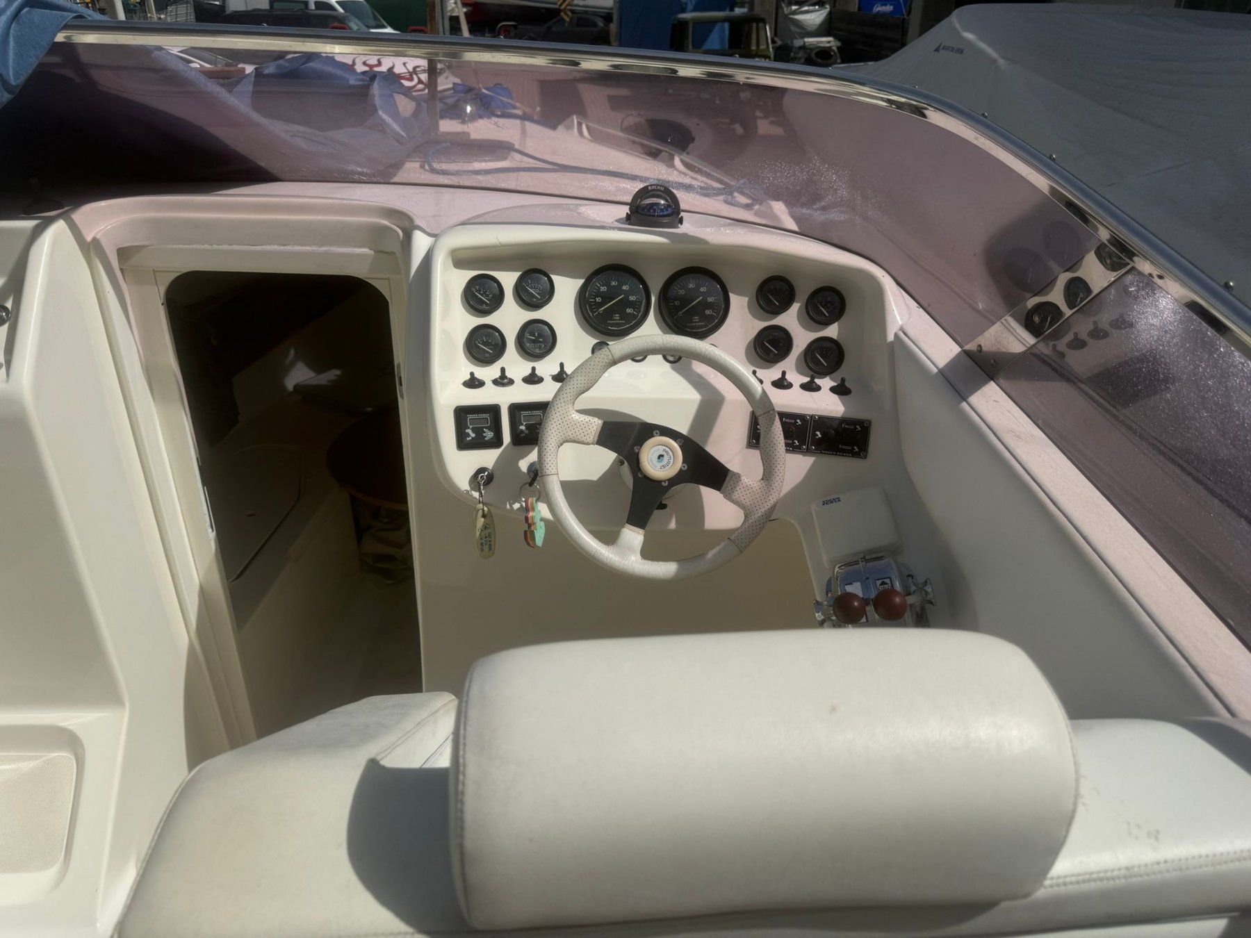 Bruno Abbate Boote: ABBATE 27 OFFSHORE – Gebraucht aus Avenches von BOOTTRANSPORTE 2