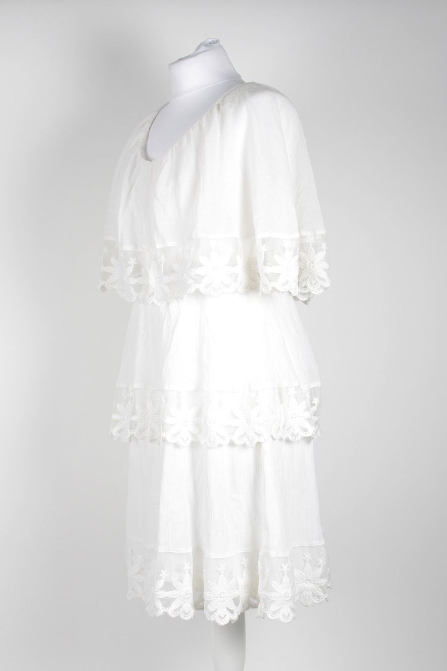 H&M Vestiti: Weisses H&M Blumenkeid – Usato da Zollikofen venduto da Restwert_Zollikofen 3