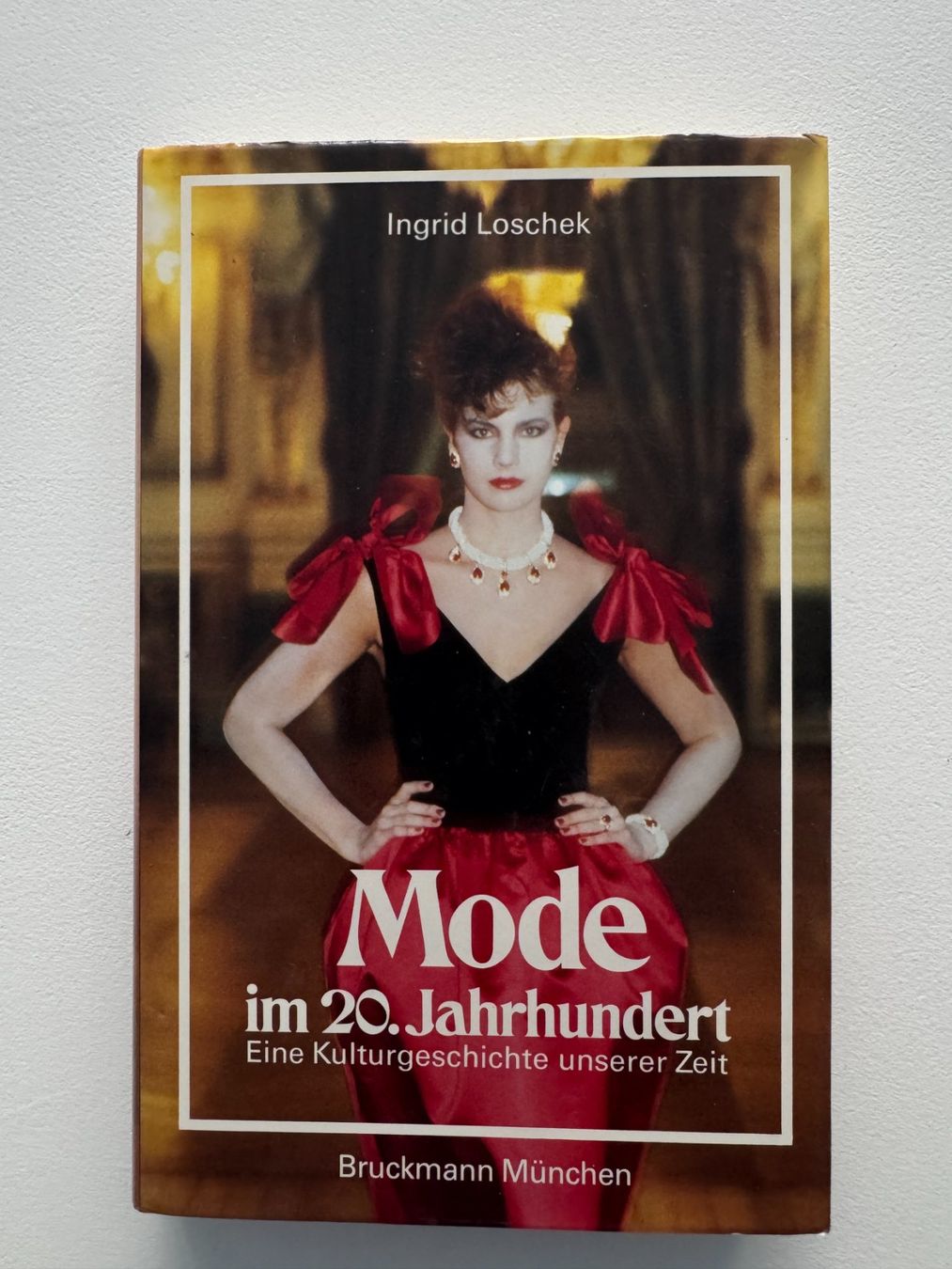 Libri: Mode im 20. Jahrhundert - Ingrid Loschek – Usato da Basel venduto da Kornblumen