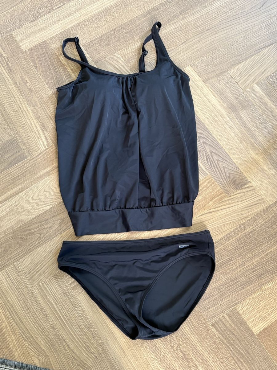 Lascana Costumi da bagno & Bikini: Lascana Tankini schwarz Gr. 40 – Usato da Kriens venduto da aloha19 2