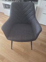 Stuhl dunkelgrau mit Metallbeinen guter Zustand