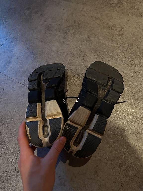 Herrenschuhe: On Cloud Schuhe – Gebraucht aus Ottoberg von Lukhelfinger 4