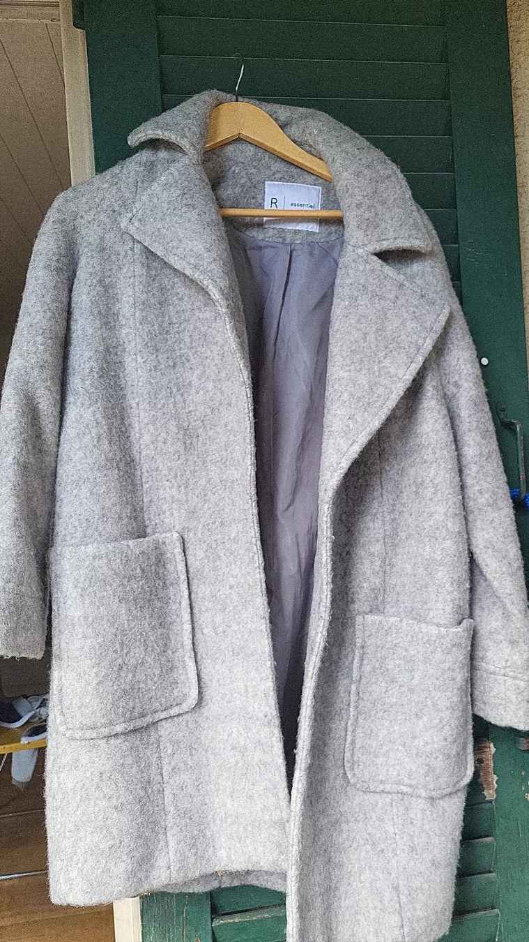 Essentiel Antwerp Cappotti: Mantel – Usato da Solothurn venduto da Themian81