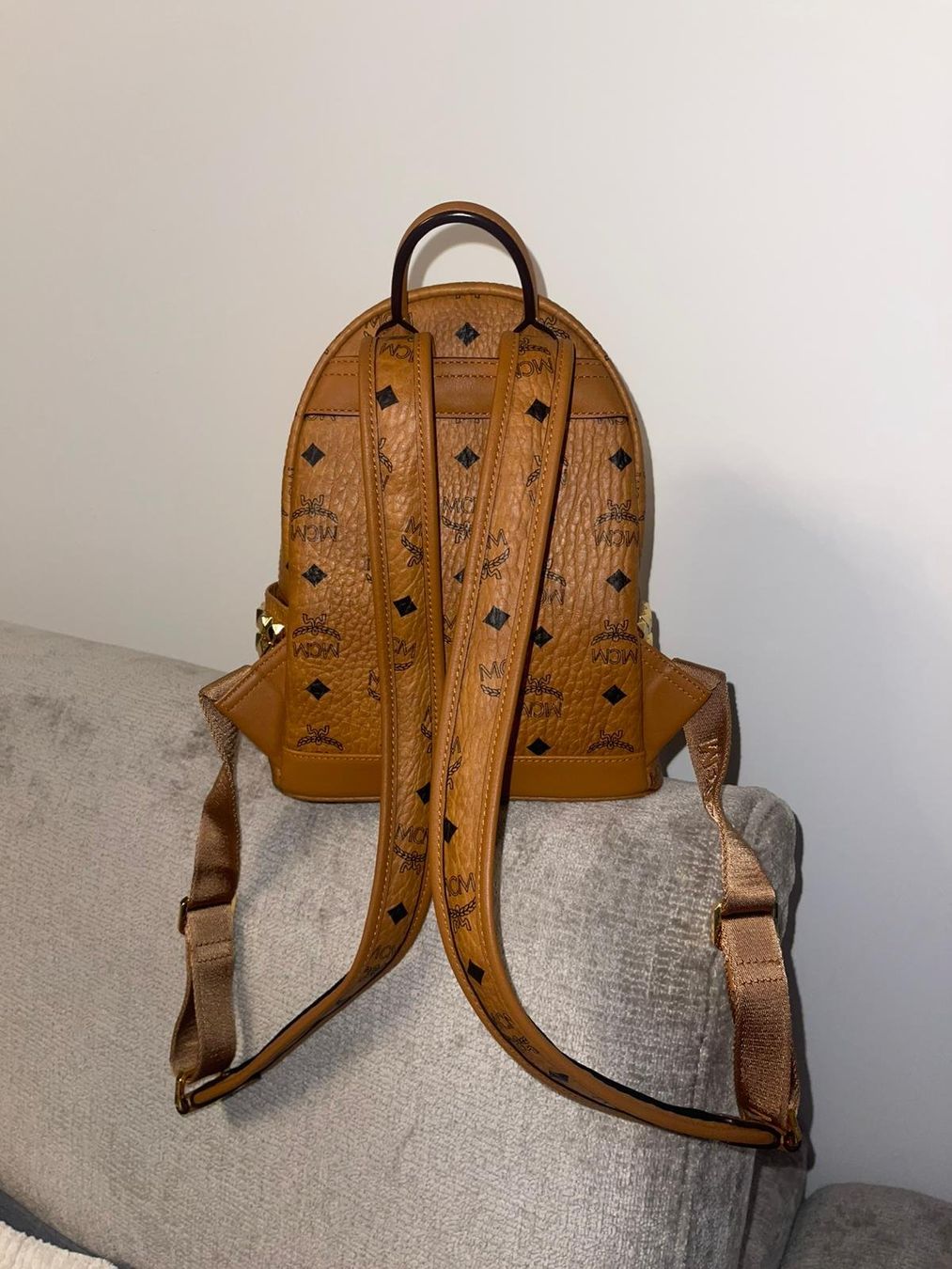Mcm Rucksäcke: MCM STARK VI BACKPACK MNI CO - cognac – Gebraucht aus Luzern von ppc_69xt 1