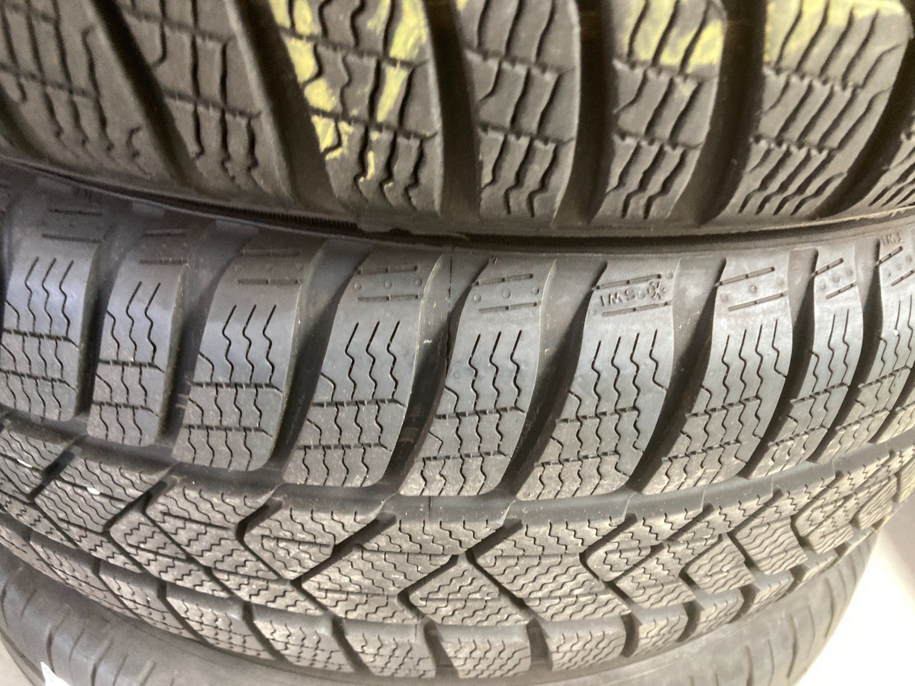 Pirelli Pneumatici & Ruote complete: 205/60R16 Winterpneu Pirelli – Nuovo e nell'imballaggio originale da Cham venduto da Cham6332 9
