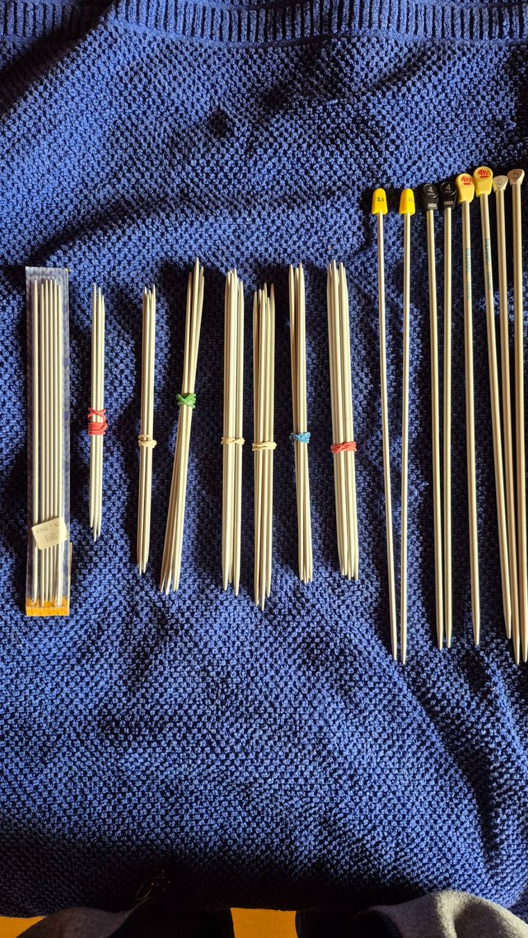 Aiguilles: Stricknadeln – D'occasion à Liestal par Sigold