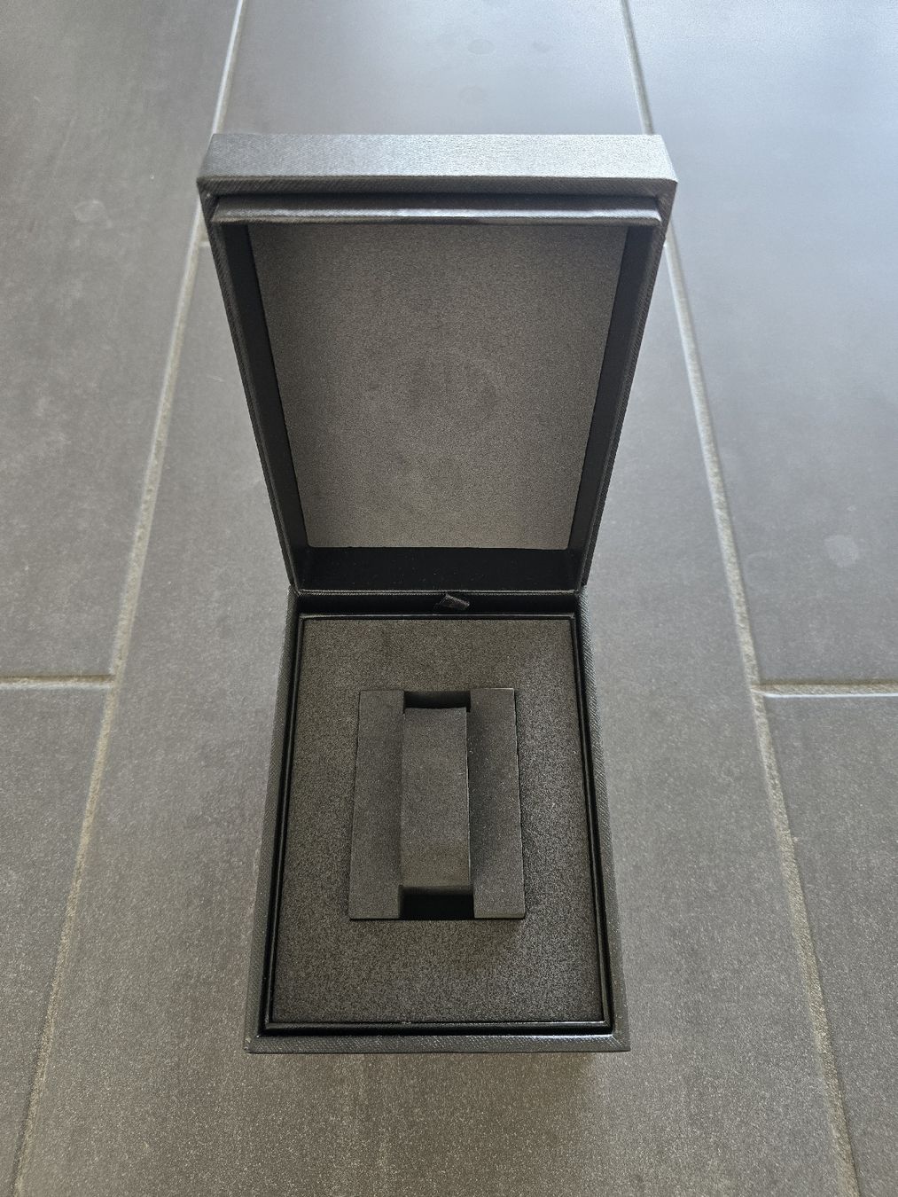 Garmin Orologi: GARMIN UHR BOX NEU – Nuovo e nell'imballaggio originale da Unterstammheim venduto da P911993 1