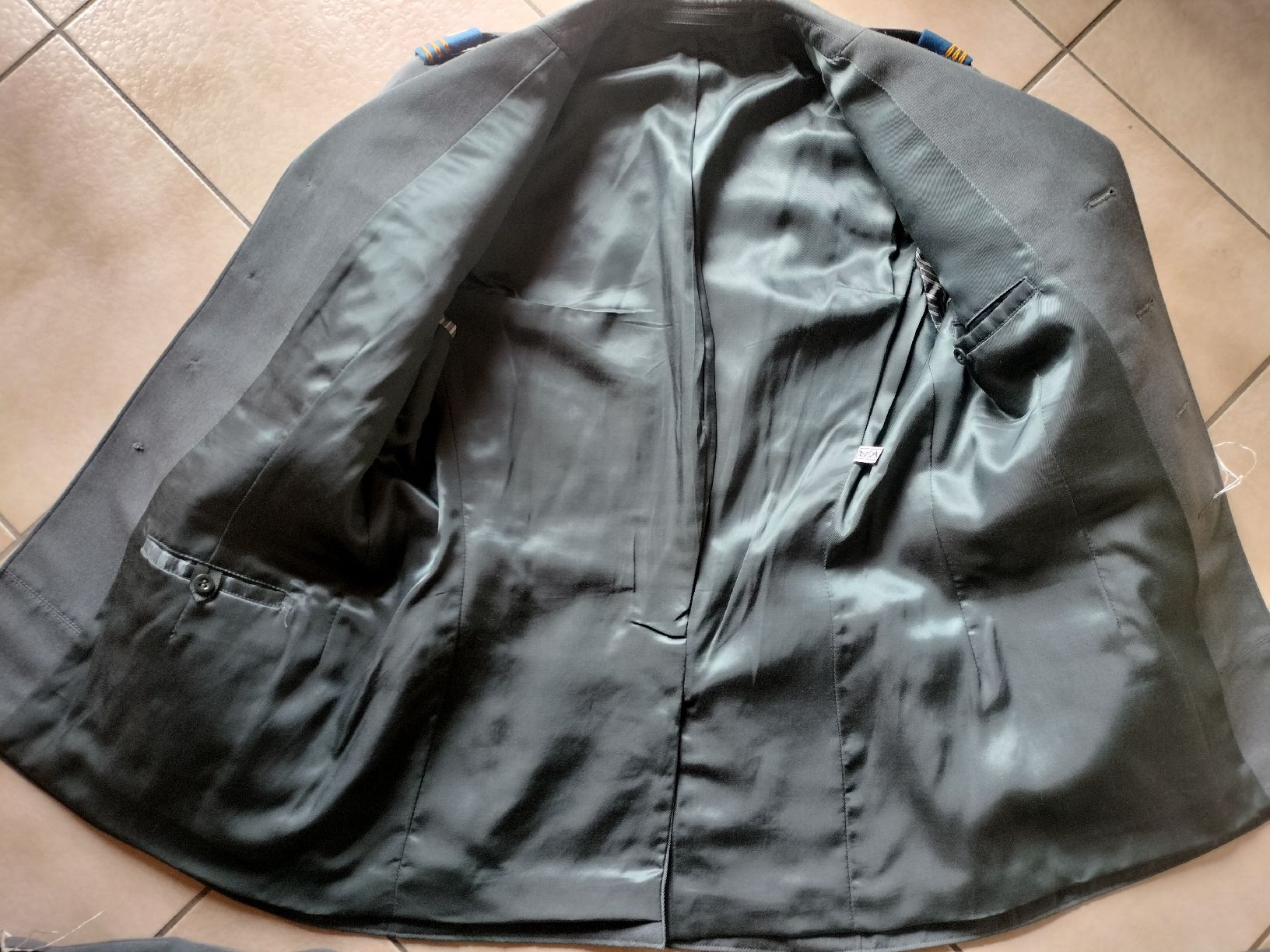 Schweizer Armee Uniformi: Schweizer Armee Militär Uniform – Usato da Schwanden Sigrisw venduto da Wibe81 2