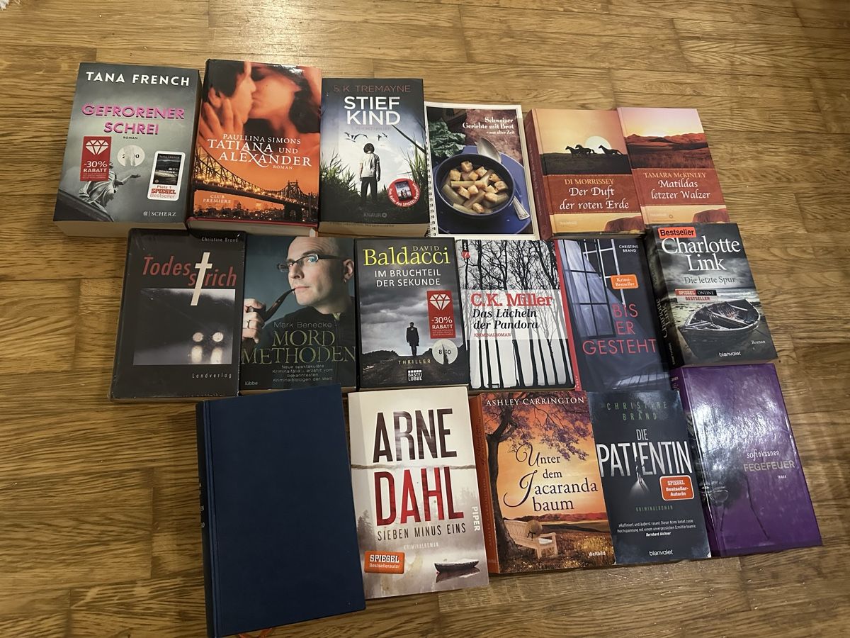 Libri: 17 Bücher – Usato da langenthal venduto da nathalie_stylaaa