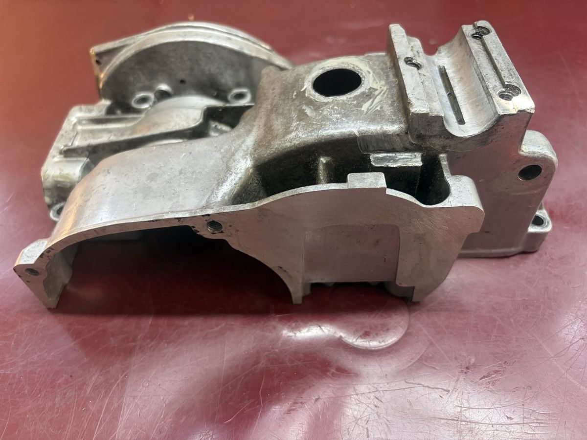 Puch Parti ricambio per ciclomotori: Mofa Puch E50 Motorengehäuse hälfte – Difettoso da Latterbach venduto da Bbutz98 2