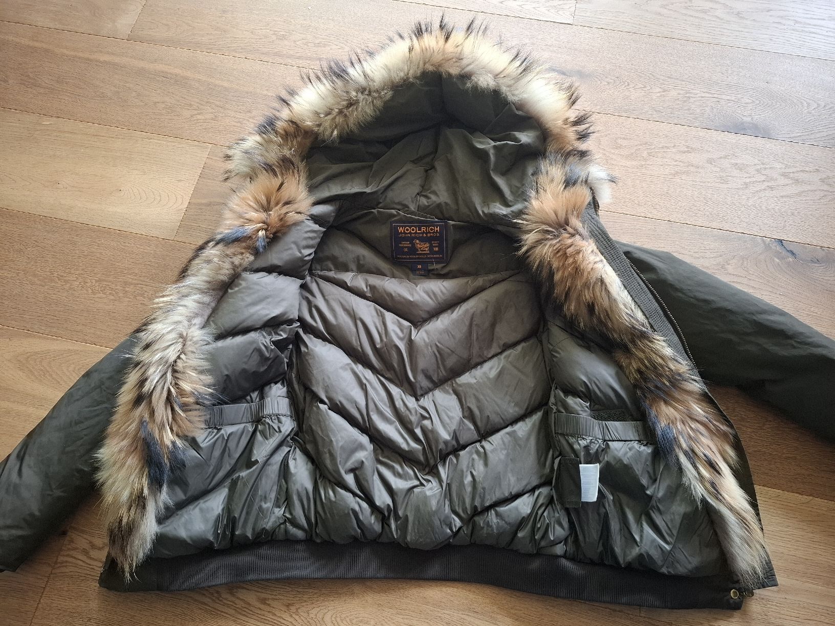 Woolrich Giacche: Woolrich Jacke (echtes Fell) – Usato da Wolfhausen venduto da Lanybo 1