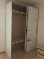 Kleiderschrank mit Schiebetüren weiss/spiegel gebraucht