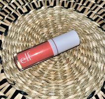 e.l.f. camo liquid blush