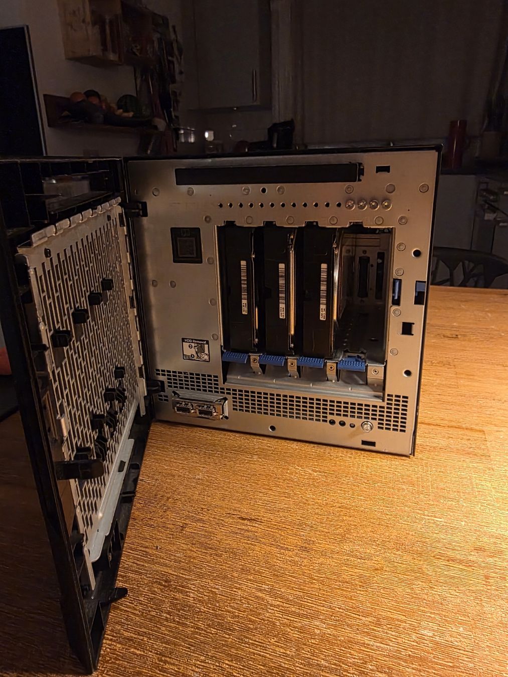 Hewlett Packard Server: HP ProLiant MicroServer Gen10 + Samsung SSD 980 PRO Disk – Usato da Bellikon venduto da Tschanzli 3