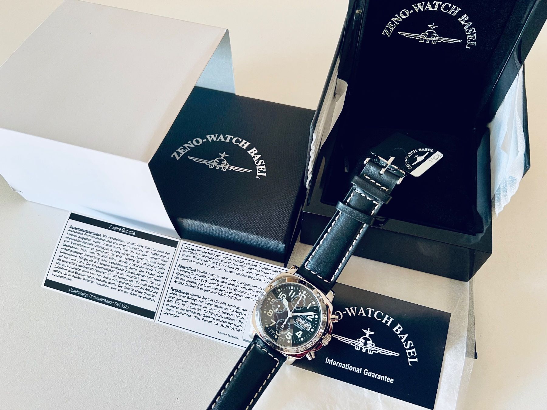 Zeno Orologi: ZENO Cambered Square Pilot Chrono Tachymeter,7750, SRP2010.- – Nuovo e nell'imballaggio originale da Le Mont-sur-Lausanne venduto da LycaGallery 9