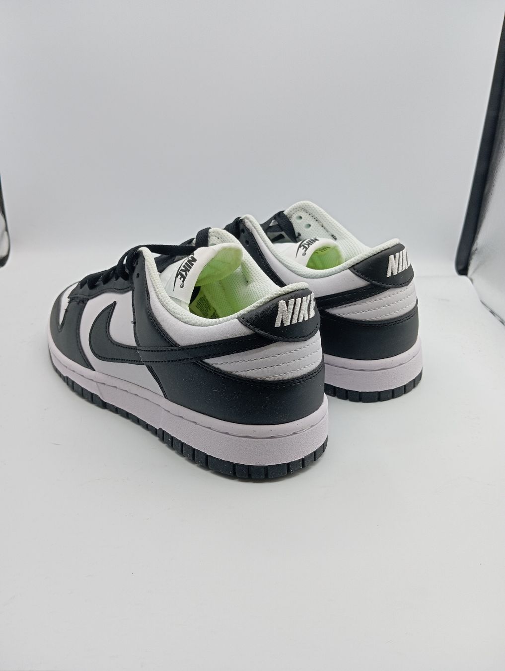 Nike Herrenschuhe: Nike Dunk Low Next Nature - Panda (EU41) – Neu und originalverpackt aus Schaffhausen von outlez 5