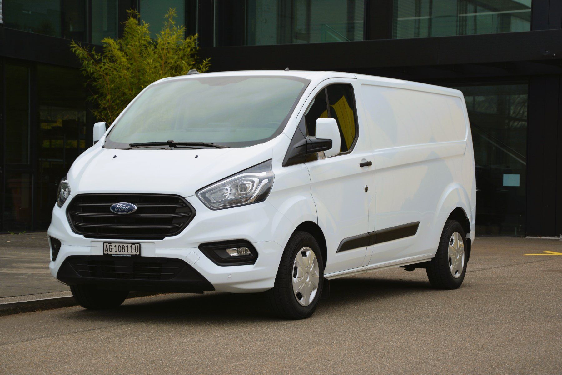 Ford Veicoli commerciali: FORD Transit Custom Van 300 L2H1 Trend A – Usato da Oberkulm venduto da Curiger-Automobile 4