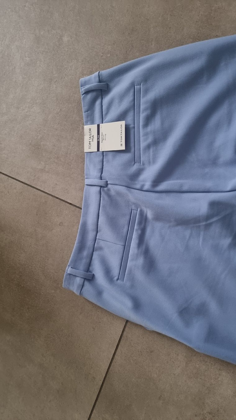 Tom Tailor Pantaloni: Tom Tailor Mia Slim Hose Gr. 40/28 Hellblau neu. – Nuovo e nell'imballaggio originale da Rüthi (Rheintal) venduto da Nicoleodion 2