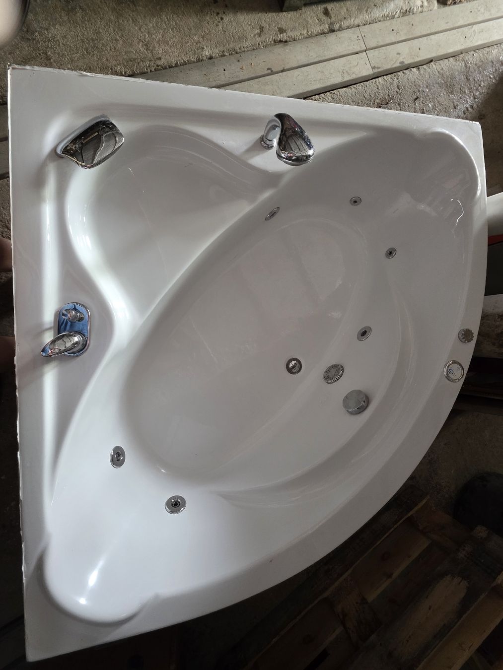 Vasche da bagno: Baignoire d'angle hydromassante Sirem – Usato da Collonges venduto da 2D_Collector