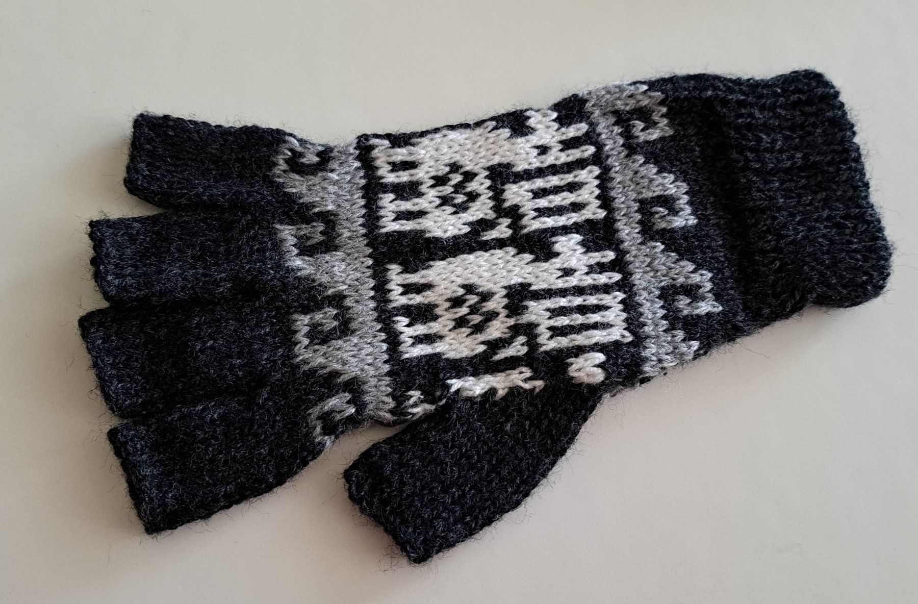 Guanti & manicotti: Alpaka-Handschuhe von Peru_A1 – Nuovo e nell'imballaggio originale da Romanshorn venduto da Octa27 3