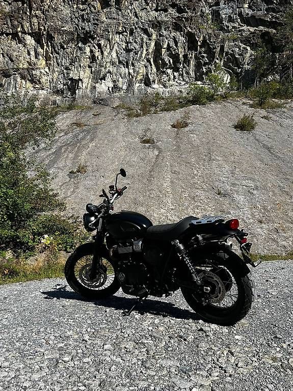 Triumph Strada: Triumph Street Scrambler mit Sonderlackierung – Usato da Kehrsiten venduto da NNfR72 4