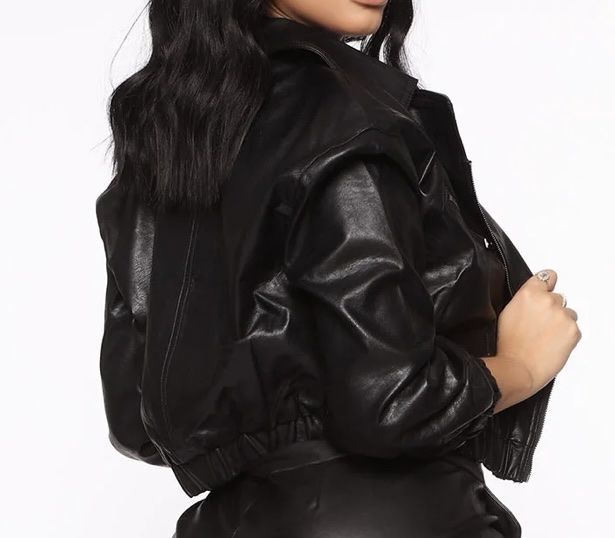 Giacche: FASHIONNOVA CROPPED KUNSTLEDERJACKE GRÖSSE S – Nuovo (secondo la descrizione) da Rorschacherberg venduto da drdupor 7