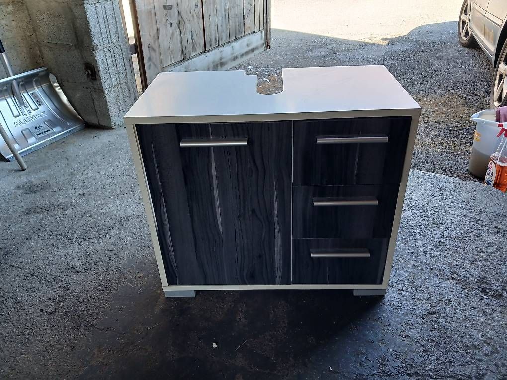 Mobili per bagno: Bad Möbel  – Usato da Süderen venduto da Luethi1990