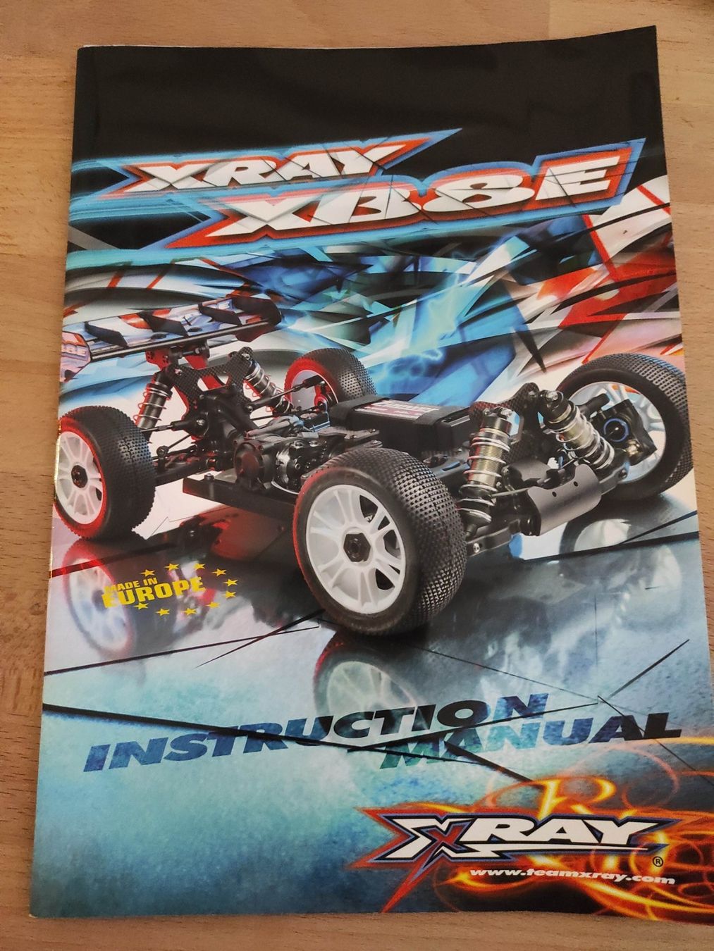 XRay Modellismo RC: Manual Xray xb8e 2015 – Usato da Oberburg venduto da e-swat