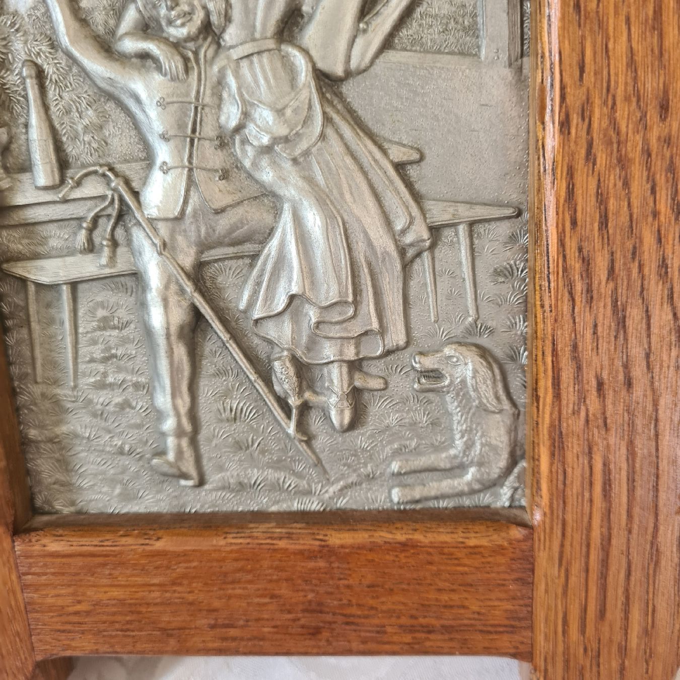 Altro per la casa: Massive Eiche Schlüsselkasten mit Zinnrelief – Usato da Eschlikon TG venduto da zuzanka80 2