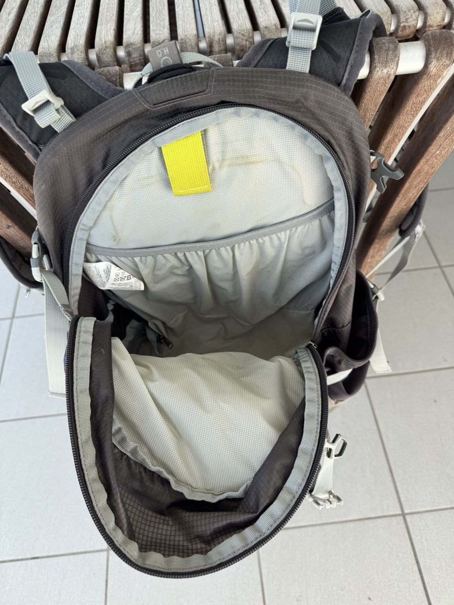 Jack Wolfskin Zaini: Jack Wolfskin Rucksack schwarz/grau gut erhalten – Usato da Maisprach venduto da eli_kr8d 3