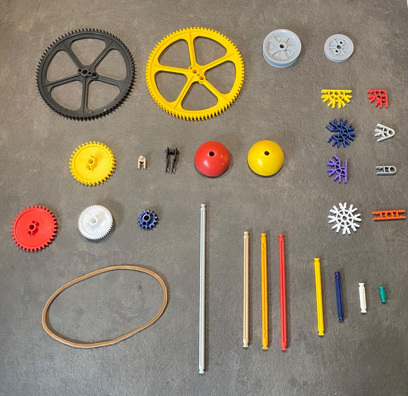 Spielzeuge: Grosse KNEX Sammlung – Neu (gemäss Beschreibung) aus Büren an der Aare von tim_zy69