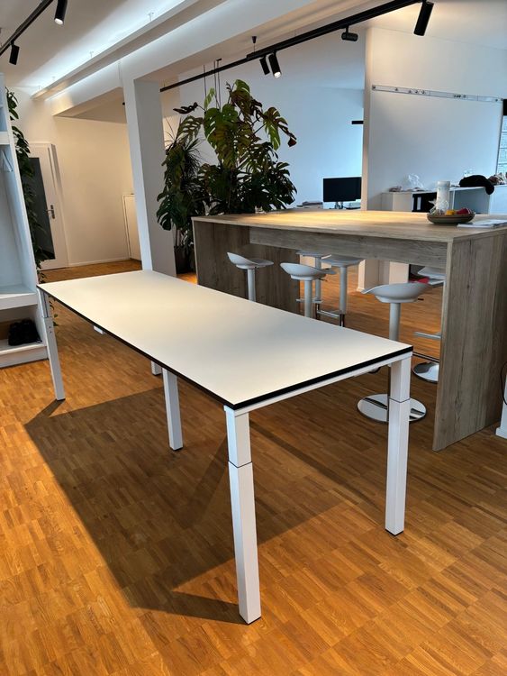 Schreibtisch 240 X 80
