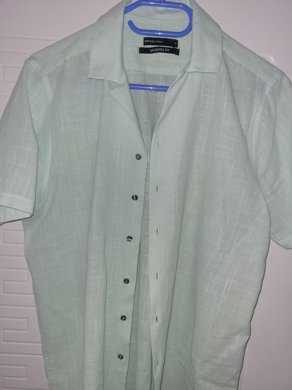 Camicie: Sommerhemd von DeFacto Studio, Gr. S, Modern Fit – Nuovo (secondo la descrizione) da Bassersdorf venduto da Hyri.i