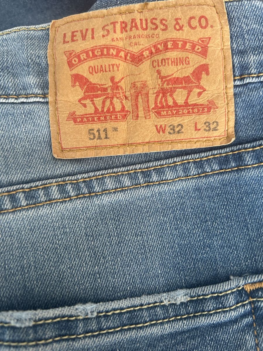 Levi's Jeans: LEVIS Jeans 32/32 Modell 511 – Usato da Oftringen venduto da Odessa65 3